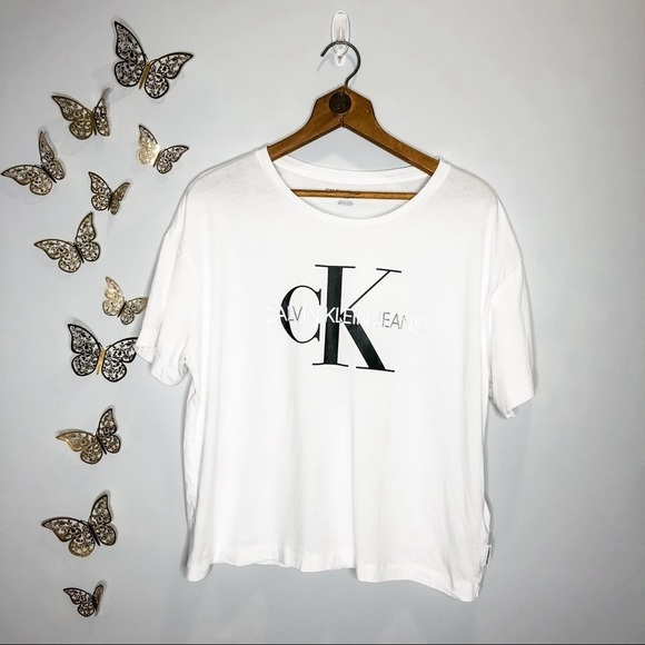 🦋🌙 CALVIN KLEIN | Classic White Long Crop Top - Picture 3 of 9